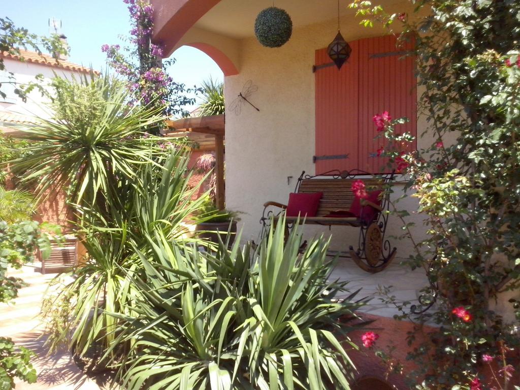 La Gentoliere Bed & Breakfast Pollestres Exterior photo